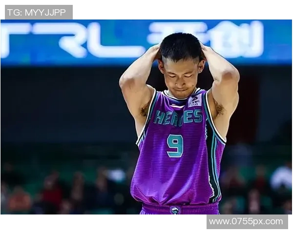 张庆鹏：从篮球场上的拼搏者到生活中的奋斗典范