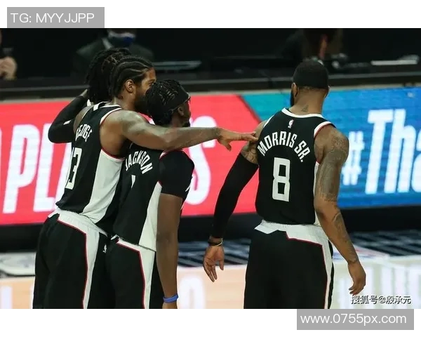 湖人队与快船队历史交锋记录分析与战绩回顾 湖人队与快船队历史交锋记录分析与战绩回顾