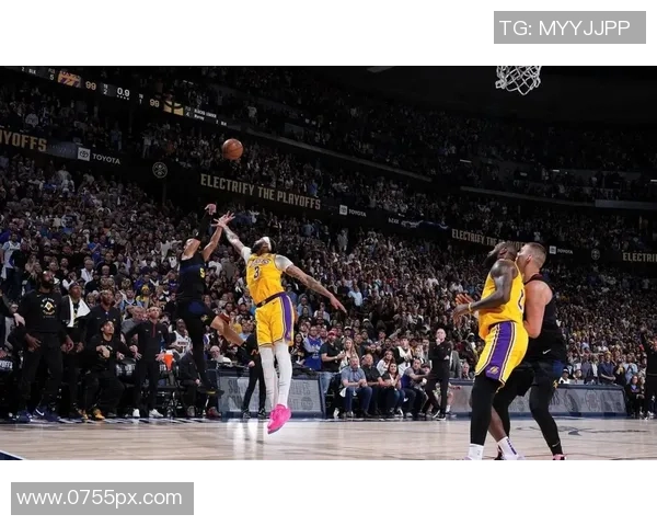 湖人勇士激战11月30日NBA赛季焦点对决精彩回顾与分析 湖人勇士激战11月30日NBA赛季焦点对决精彩回顾与分析