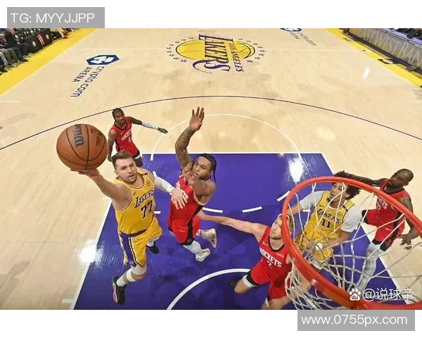 湖人对阵雷霆精彩对决直播全程回顾与赛后分析