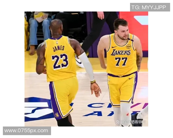 湖人对阵国王精彩比赛直播全程回顾与分析尽在这里