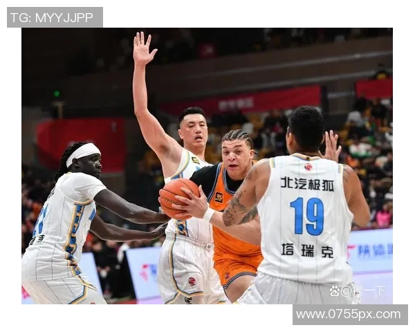 2020CBA新疆队与青岛队激战回顾精彩瞬间与赛场亮点分析 2020CBA新疆队与青岛队激战回顾精彩瞬间与赛场亮点分析