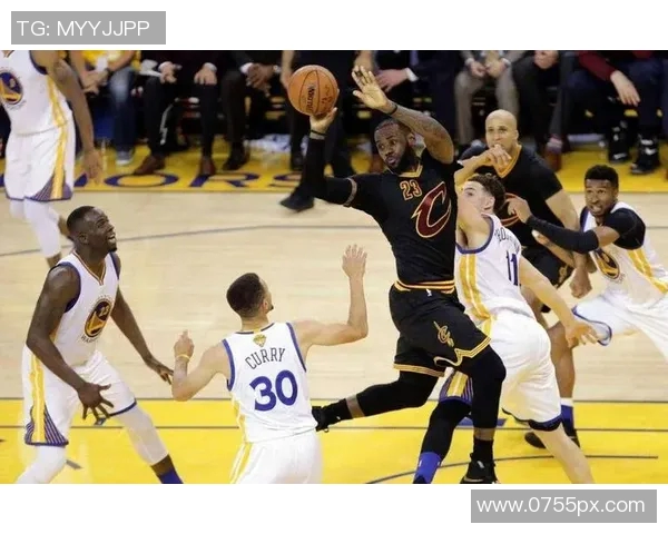 勇士与骑士总决赛直播盛况回顾精彩瞬间尽在其中